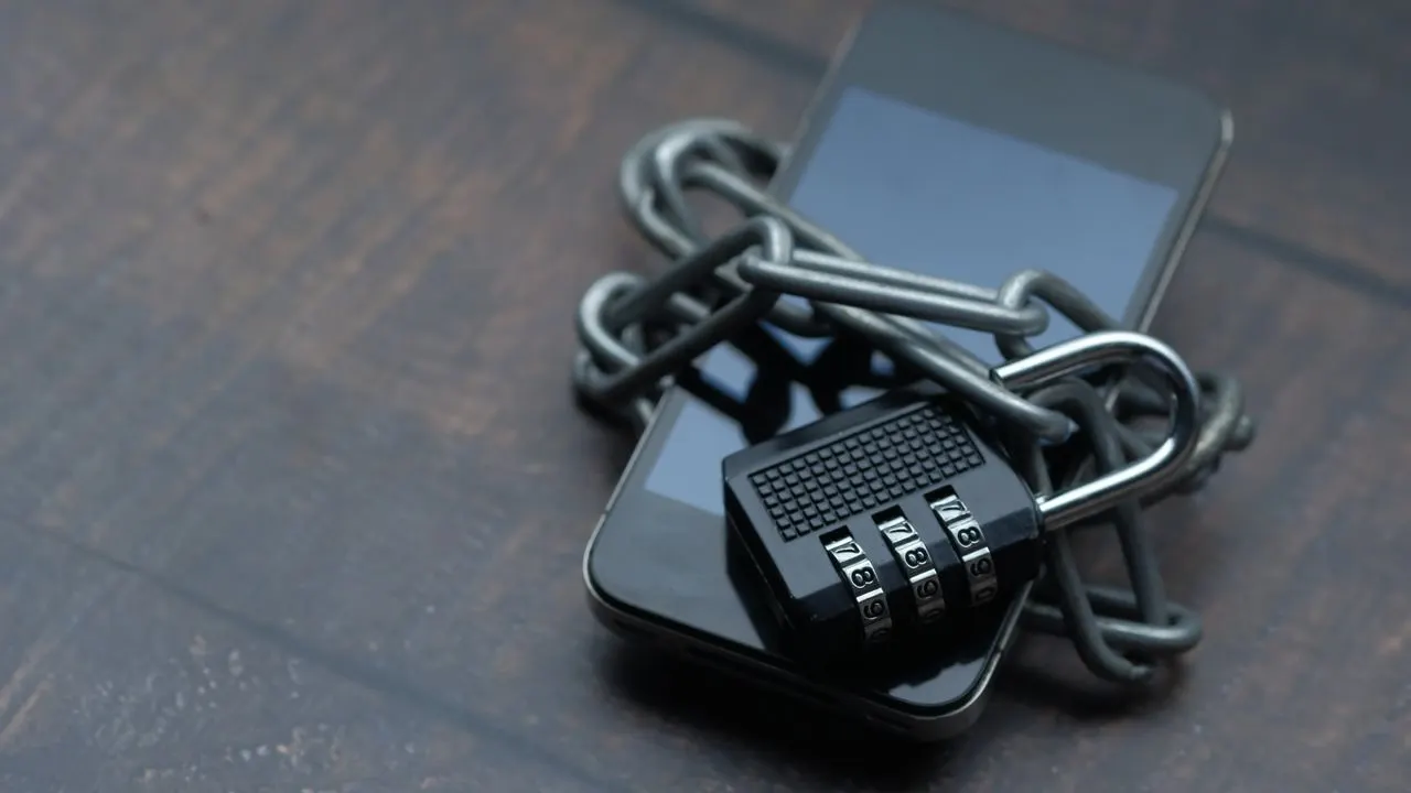 Aydahwa's End-to-End Channel Security for Crypto Services